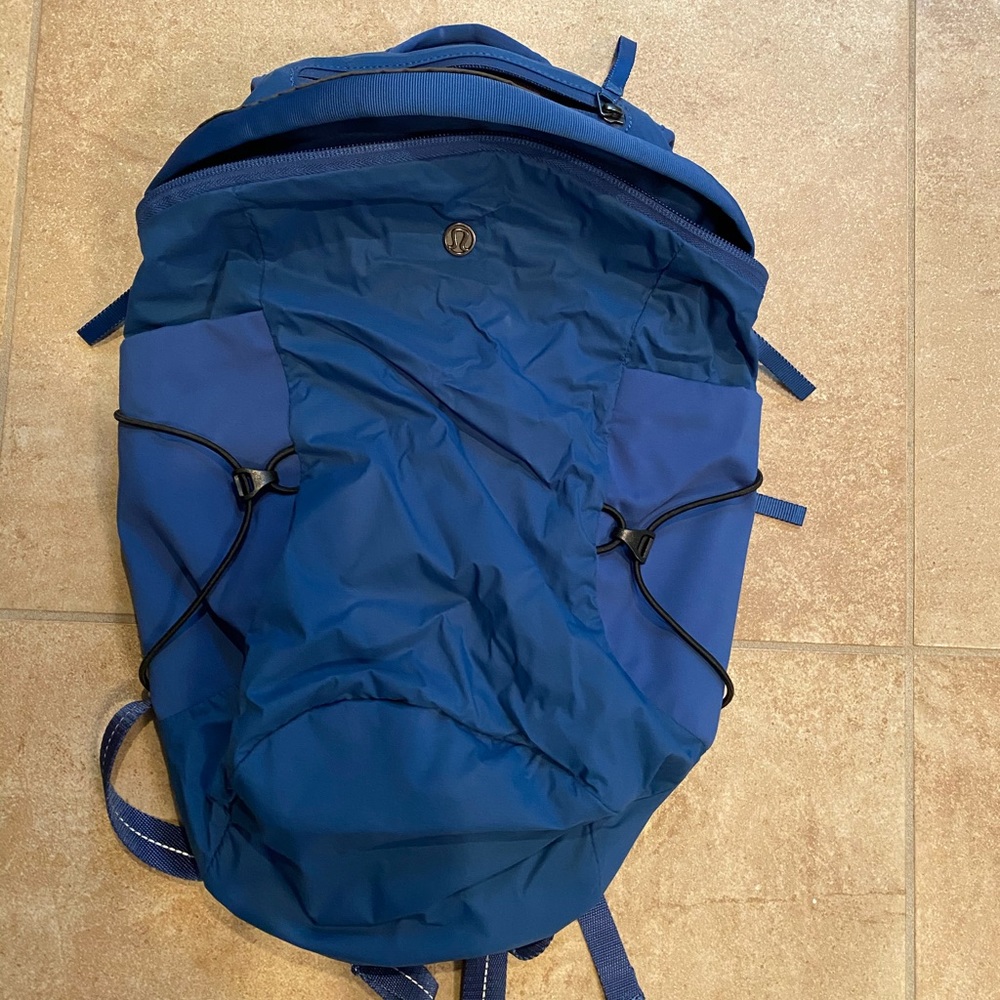 Lululemon backpack
